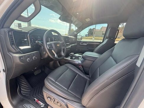 Used 2026 Chevrolet Silverado 1500 LTZ AWD/4WD image 11