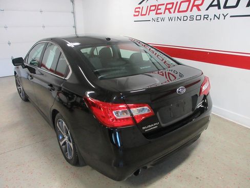 Used 2015 Subaru Legacy 2.5i Limited AWD/4WD image 10
