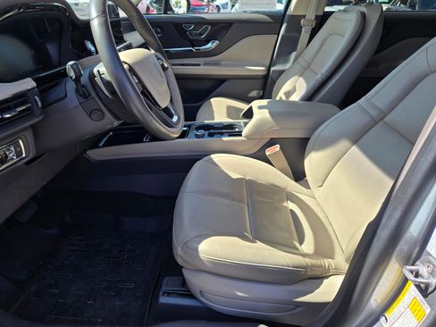 Certified 2022 Lincoln Corsair Reserve w/ Luxury Package AWD/4WD image 28