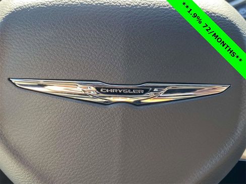 New 2026 Chrysler Pacifica Select image 23
