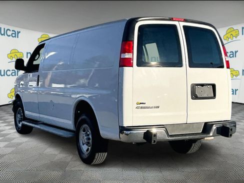 Used 2024 Chevrolet Express 2500 w/ Driver Convenience Package image 4