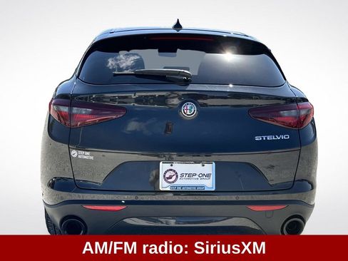 Used 2023 Alfa Romeo Stelvio Sprint image 6