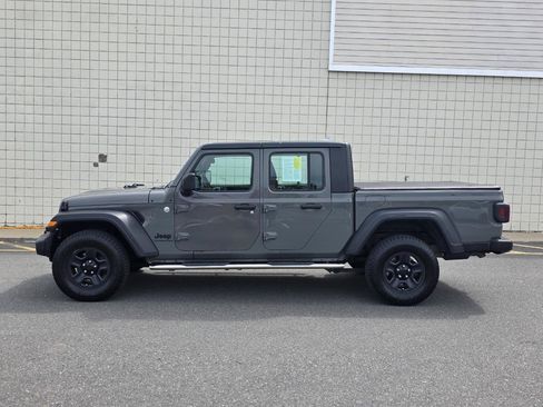 Used 2021 Jeep Gladiator Sport w/ Trailer Tow Package AWD/4WD image 4