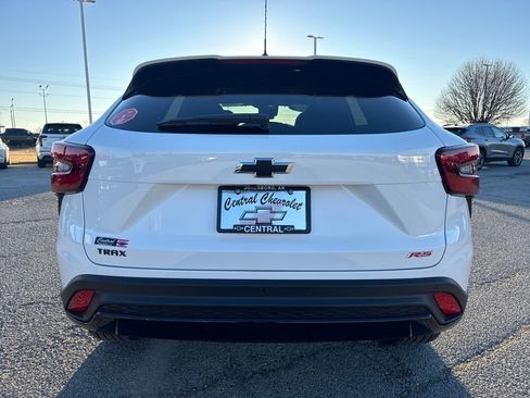 New 2026 Chevrolet Trax RS w/ Driver Confidence Package image 5