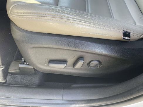 Used 2019 Kia Sorento LX w/ LX V6 Convenience Package image 29