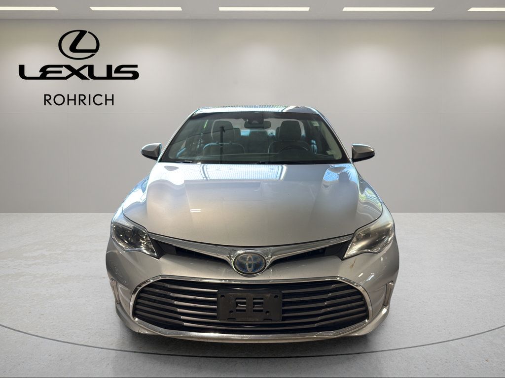 Used 2017 Toyota Avalon Limited w/ All Weather Liner Package FWD image 2