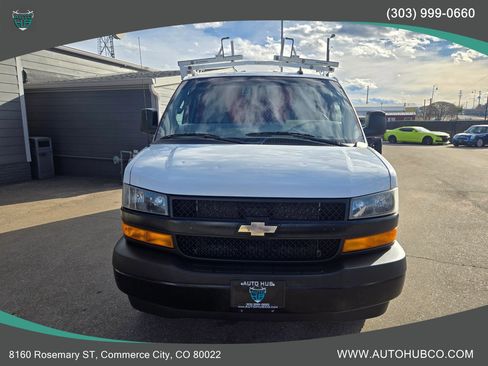 Used 2018 Chevrolet Express 2500 w/ Driver Convenience Package image 3