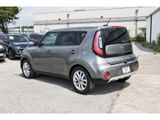 Used 2017 Kia Soul + image 5
