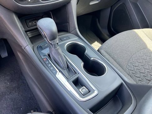 Used 2023 Chevrolet Equinox LT AWD/4WD image 34