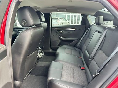 Used 2020 Chevrolet Impala LT w/ LT Convenience Package image 10