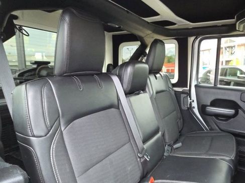 Used 2020 Jeep Wrangler Unlimited Sport image 36