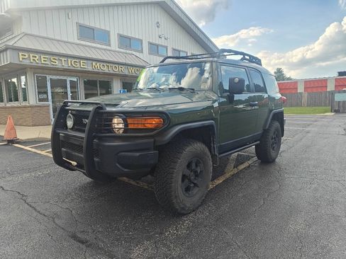Used 2011 Toyota FJ Cruiser 4WD w/ Trail Teams Special Edition image 1