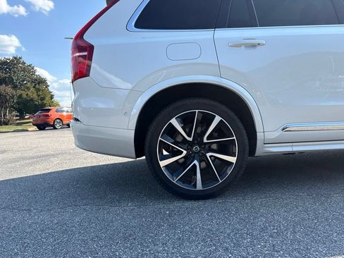 Used 2023 Volvo XC90 B5 Plus w/ Protection Package AWD/4WD image 11