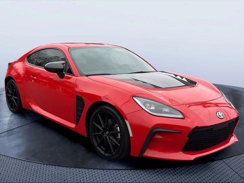 Used 2024 Toyota GR86 Premium image 7