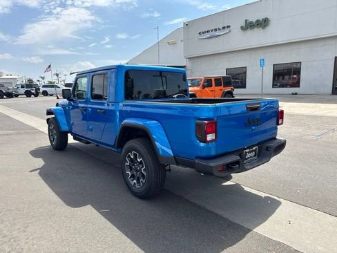 New 2026 Jeep Gladiator Sport AWD/4WD image 3