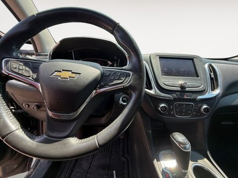Used 2020 Chevrolet Equinox LT AWD/4WD image 10