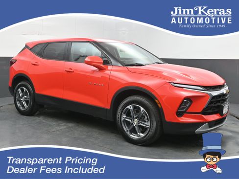 Used 2025 Chevrolet Blazer LT AWD/4WD image 1