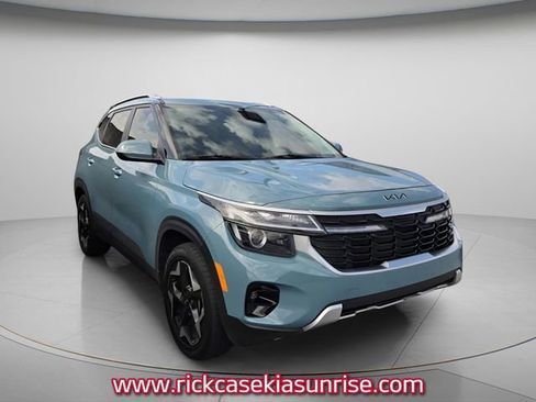 Used 2024 Kia Seltos EX FWD image 4