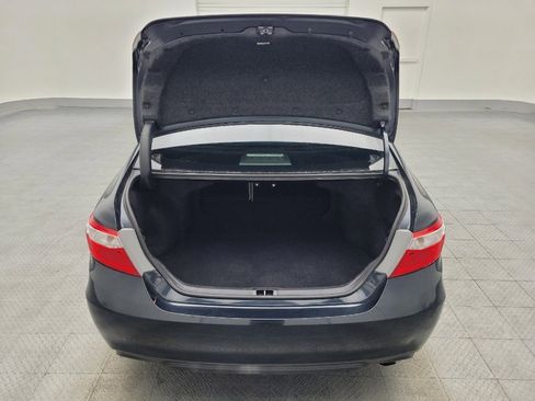 Used 2017 Toyota Camry SE image 29