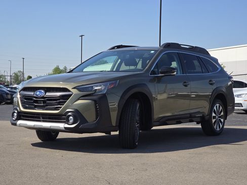 Certified 2024 Subaru Outback Limited AWD/4WD image 3