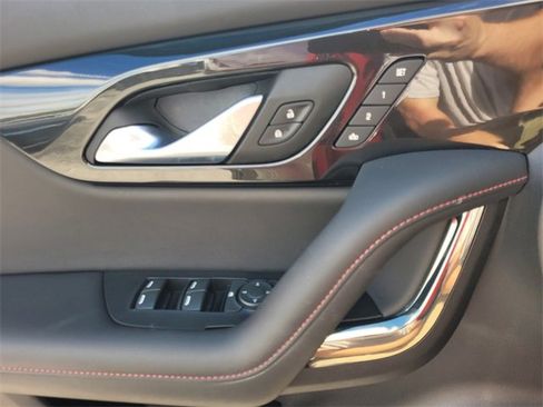 Certified 2023 Chevrolet Blazer RS w/ Enhanced Convenience Package image 24