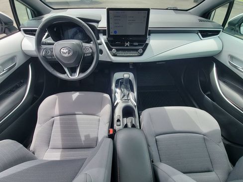 Used 2025 Toyota Corolla SE w/ SE Premium Package FWD image 20