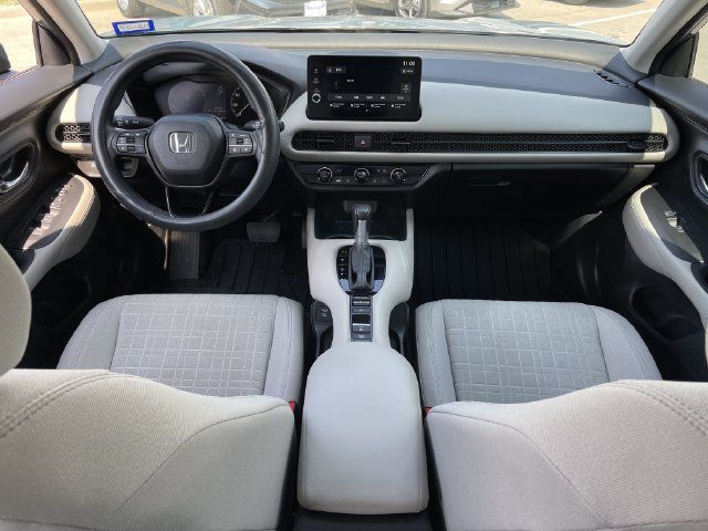 Used 2026 Honda HR-V LX image 9