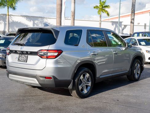 Used 2023 Honda Pilot EX-L image 5