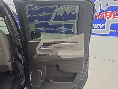 Used 2024 GMC Sierra 1500 SLT w/ SLT Premium Plus Package image 20