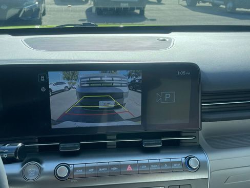 Used 2025 Hyundai Kona SEL image 17