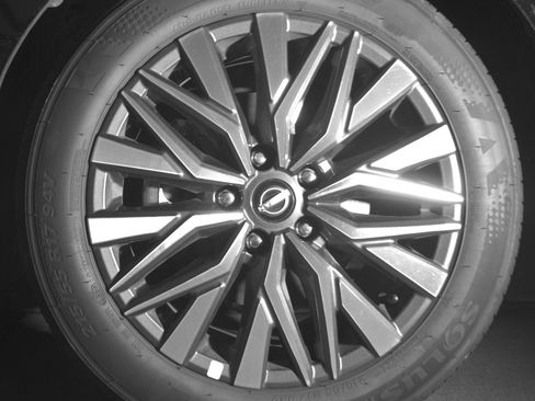 Used 2025 Nissan Altima 2.5 SV image 12