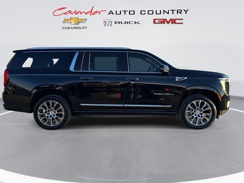 New 2026 GMC Yukon XL Denali w/ Sun & Power Step Package image 4