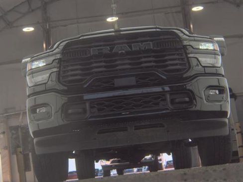Used 2026 RAM 2500 Big Horn AWD/4WD image 7