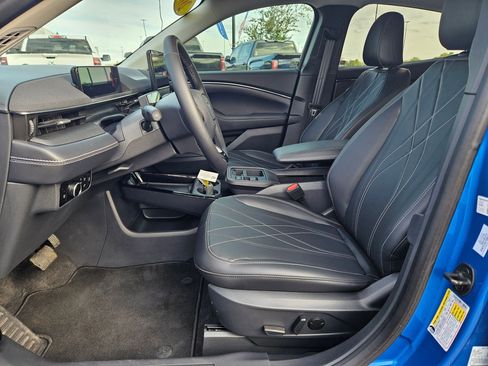 Used 2025 Ford Mustang Mach-E Select image 16
