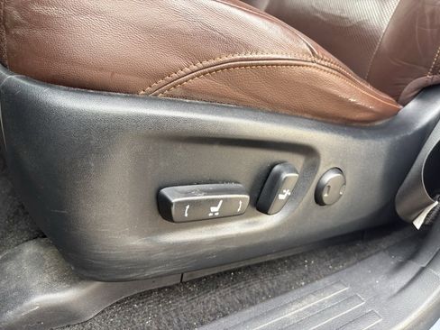 Used 2019 Toyota 4Runner Limited image 14