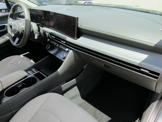 Used 2025 Hyundai Sonata SEL FWD image 9