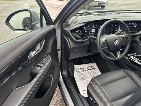 Used 2023 Buick Envision Essence image 13