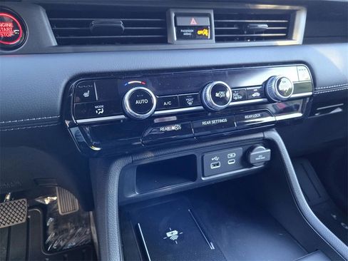 New 2025 Honda Pilot Touring image 23