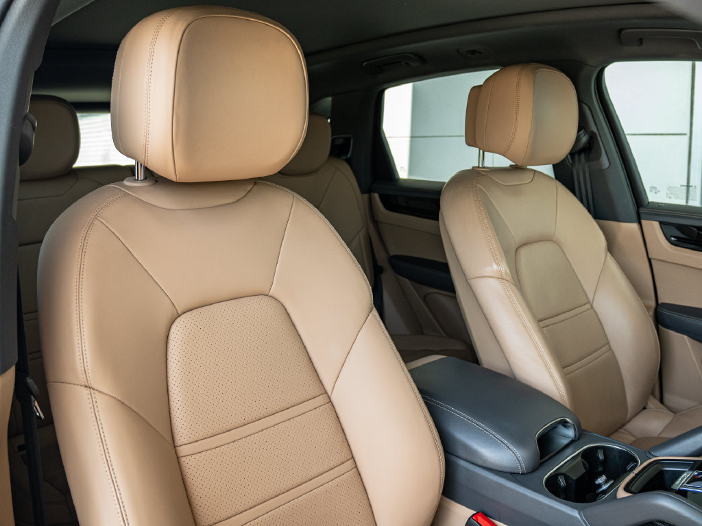 Certified 2021 Porsche Cayenne AWD/4WD image 26