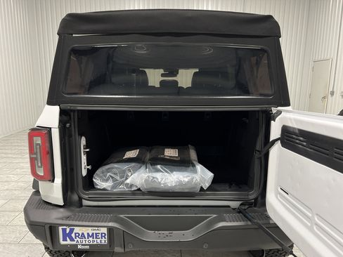 Used 2024 Ford Bronco Badlands image 24