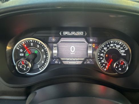 Used 2022 RAM 2500 Big Horn w/ Level C Equiment Group image 14