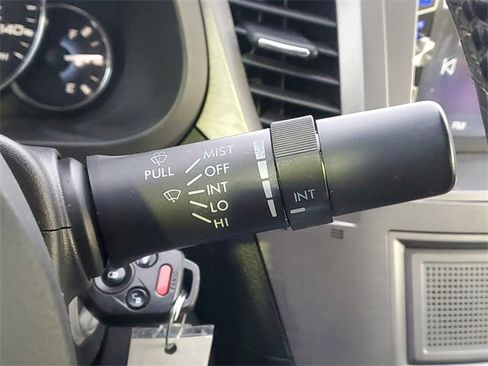 Used 2010 Subaru Legacy 2.5i Premium image 18