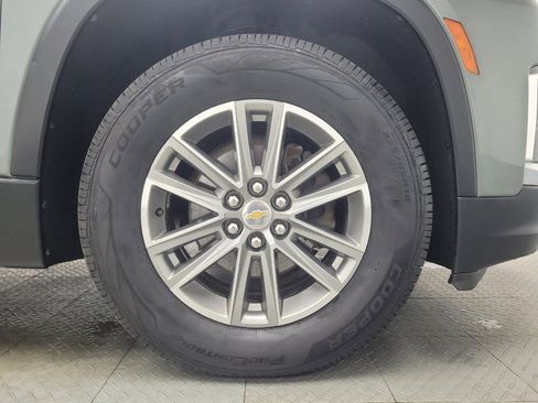 Used 2023 Chevrolet Traverse LT image 31