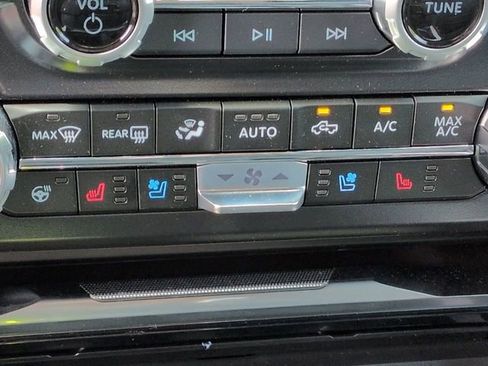 New 2026 Ford F250 Platinum AWD/4WD image 25