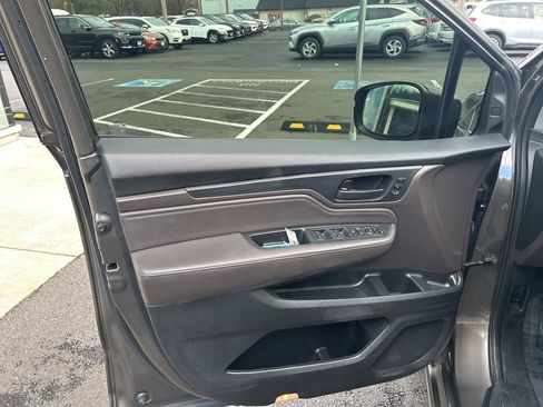 Used 2019 Honda Odyssey Touring image 24