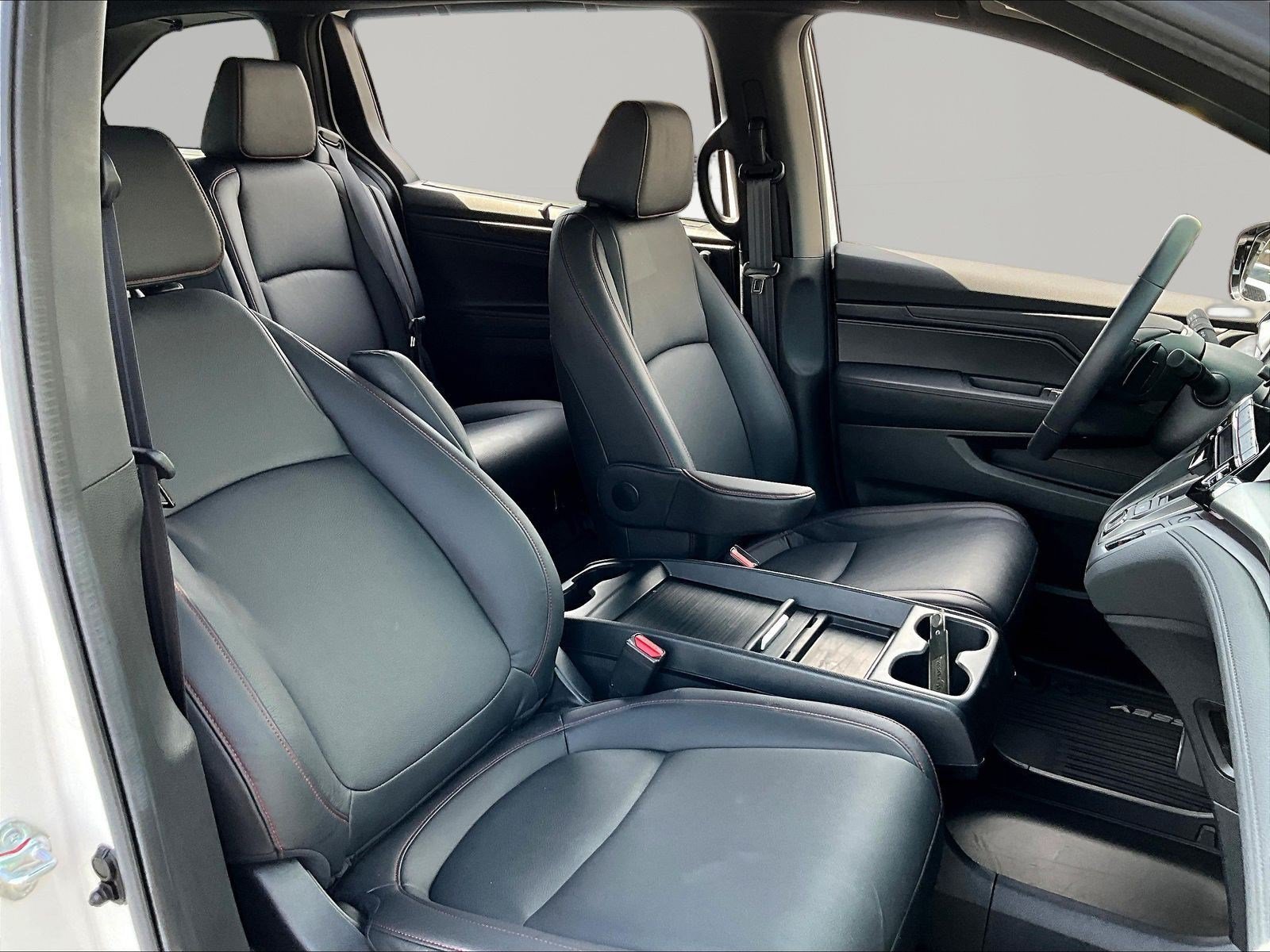 Used 2024 Honda Odyssey Sport image 30