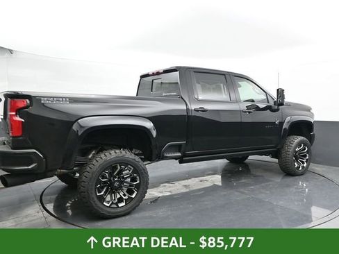 Used 2025 Chevrolet Silverado 2500 LTZ w/ Trail Boss Package image 12