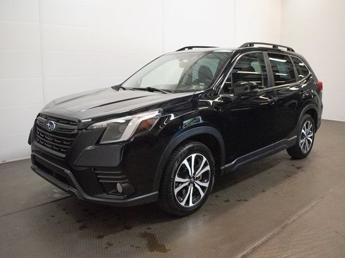 Used 2023 Subaru Forester Limited AWD/4WD image 8