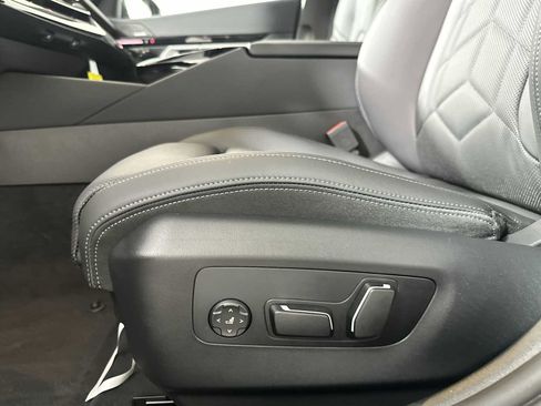 New 2026 BMW 530i xDrive w/ Premium Package image 12