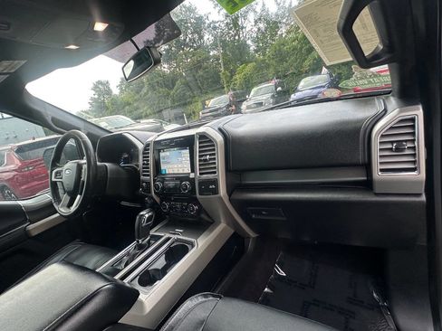 Used 2016 Ford F150 Lariat image 19